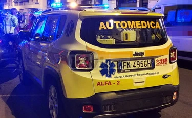 Ventimiglia, somalo ubriaco importuna una donna: massacrato dai passanti