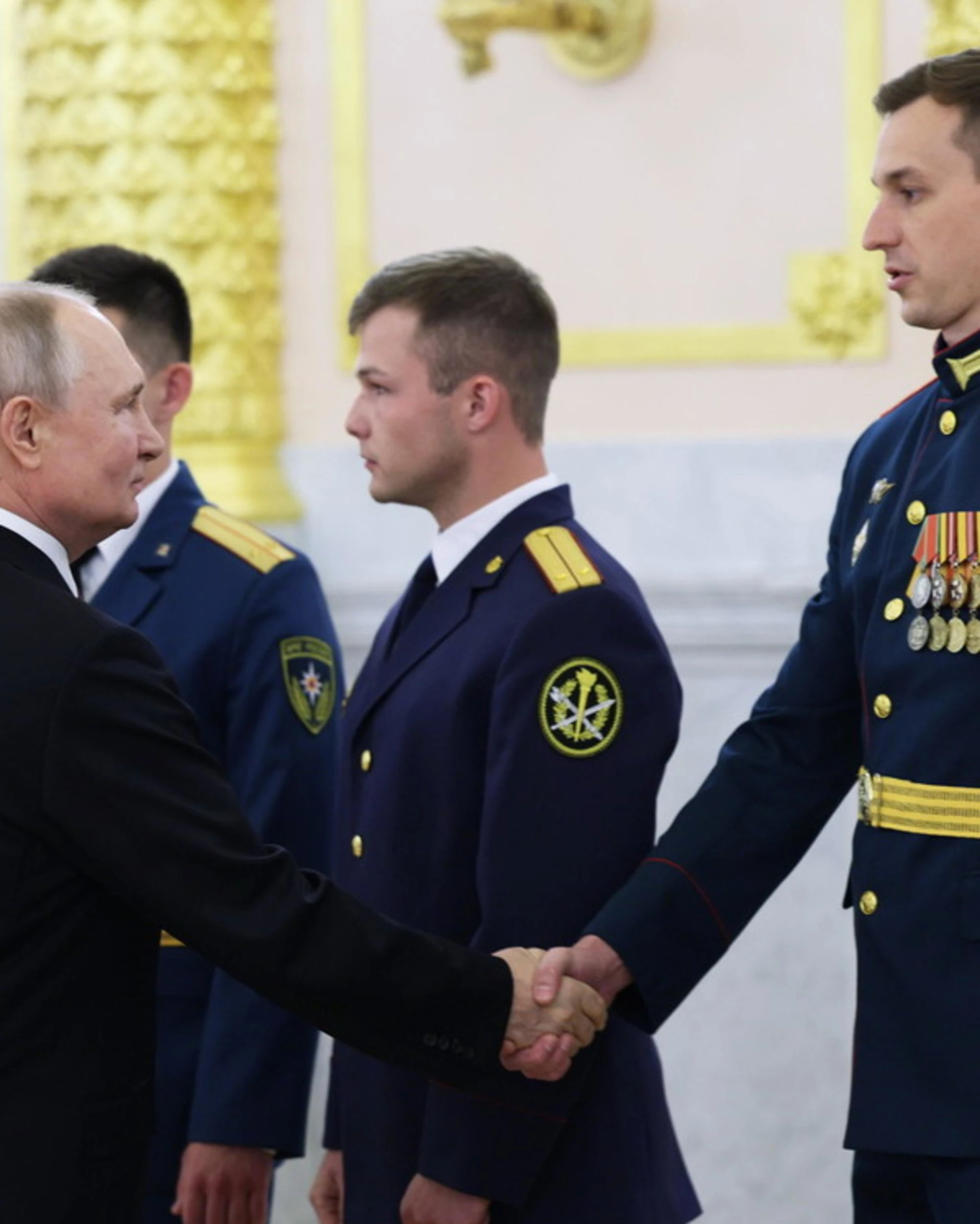 Vladimir Putin schiera la Guardia del Cremlino