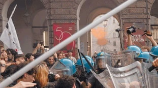 Schlein e Pd a caccia di voti: ecco perché "coccolano" i teppisti rossi