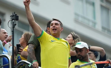 Elezioni in Brasile, Bolsonaro Jr vince al primo turno con il 47 per cento: va al ballottaggio con Lula
