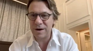 Green pass, "chiusure e terrore". Porro, la domandina per demolire Speranza: "Ma allora...?" | Video