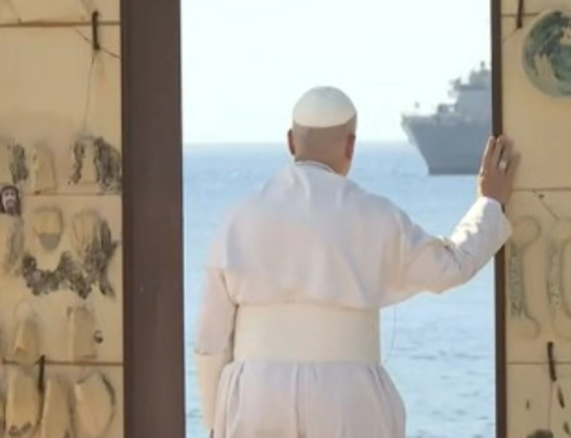 Leone a Lampedusa, Mantovano zittisce la sinistra: "Cos'è cambiato grazie a Meloni"