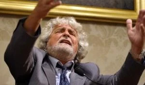 Grillo sul palco a Parma