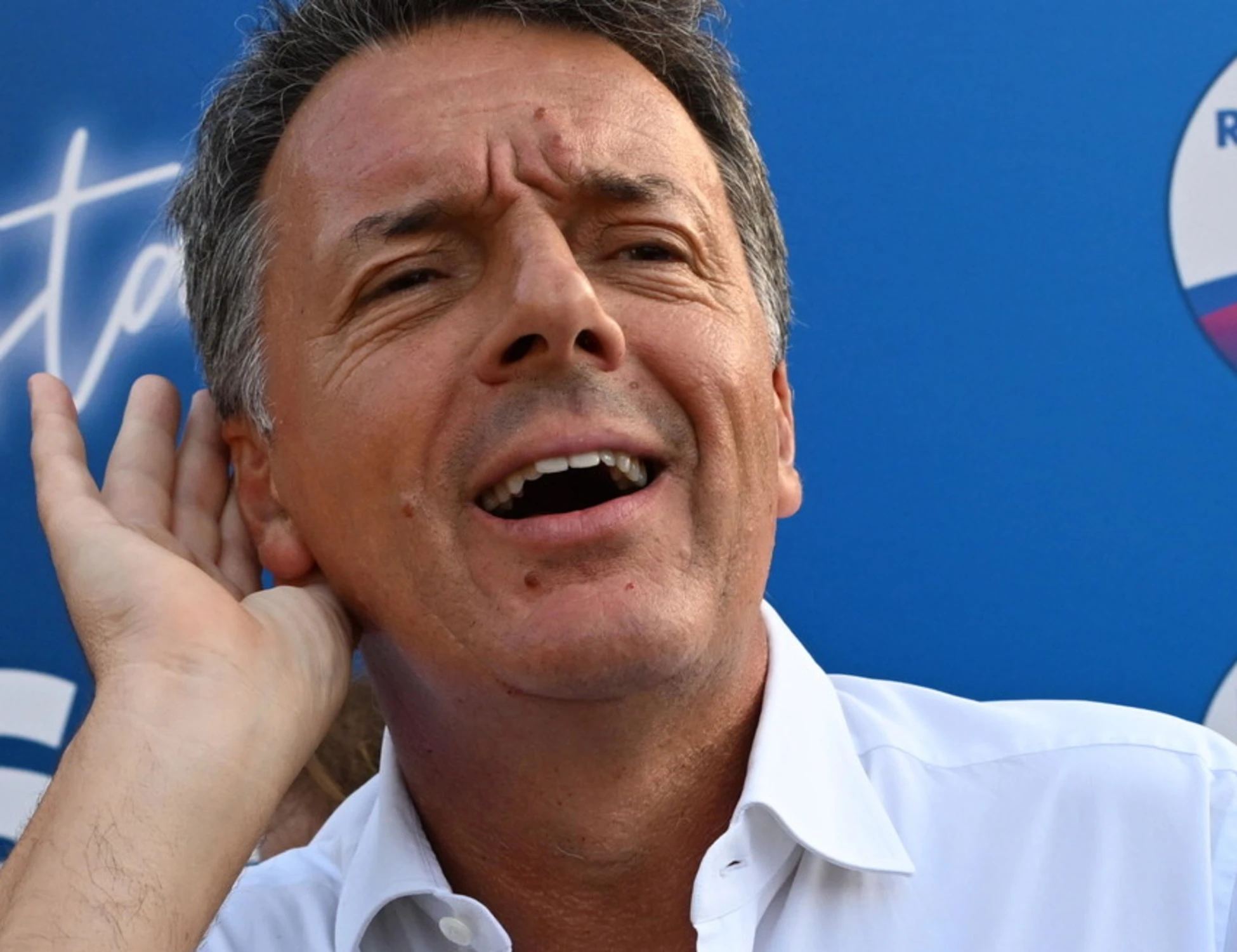 Renzi e l'appello a Forza Italia, Alessandro Sallusti: "Moderati sì, ma fessi no"