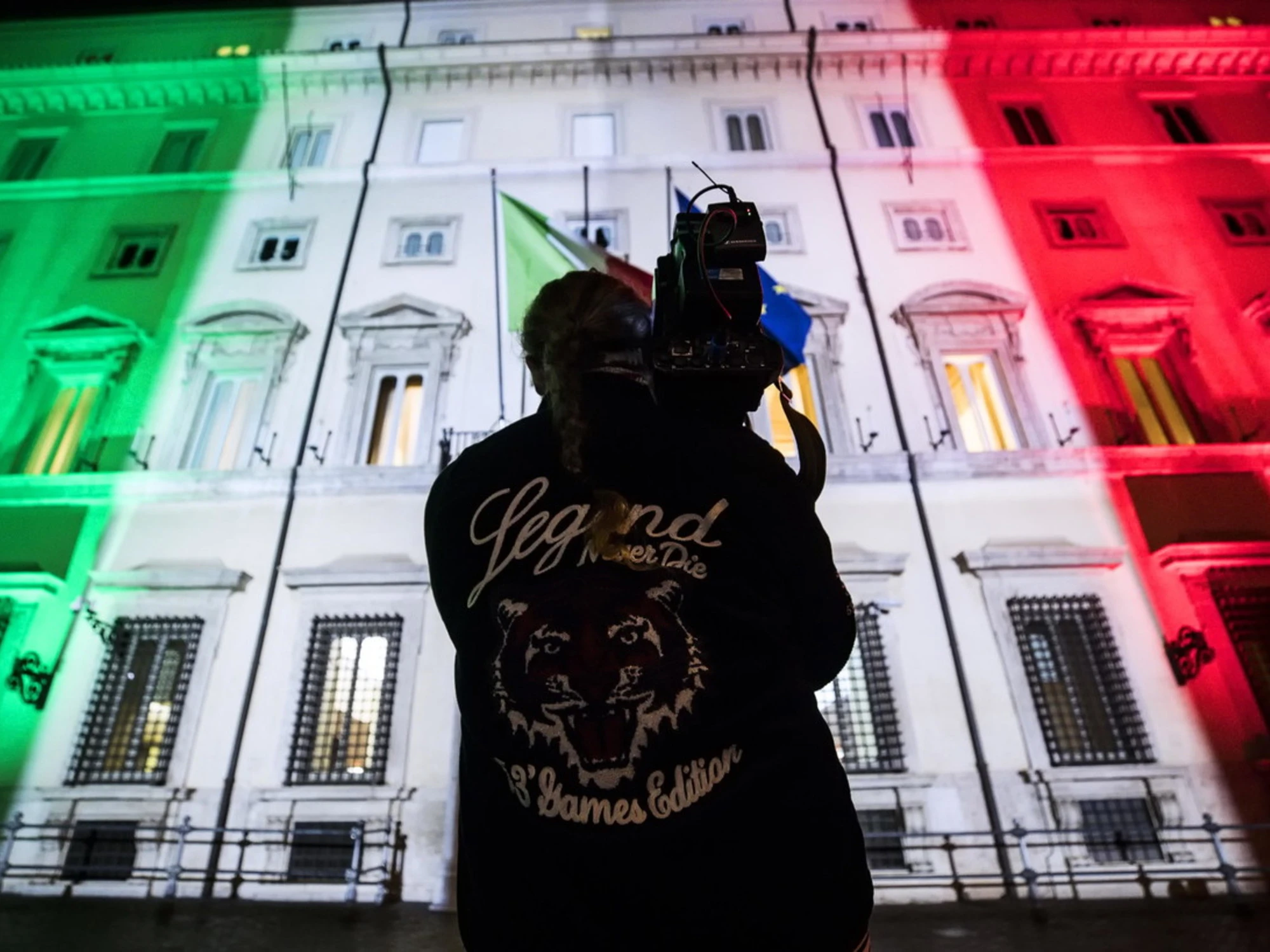 Meloni, Pd, M5s, Lega e FI: ecco l'ultimo sondaggio, amara sorpresa per Vannacci
