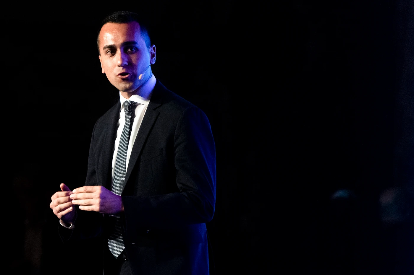 Luigi Di Maio, primo disastro col Pd: "Complimenti Zingaretti, ora...". Tradisce la Lega, finisce in disgrazia