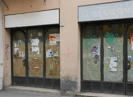 CONTINUA LA CRISI DEI NEGOZI DI VICINATO