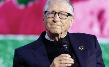 Epstein, documenti-choc su Bill Gates: "Prostitute e malattie veneree"