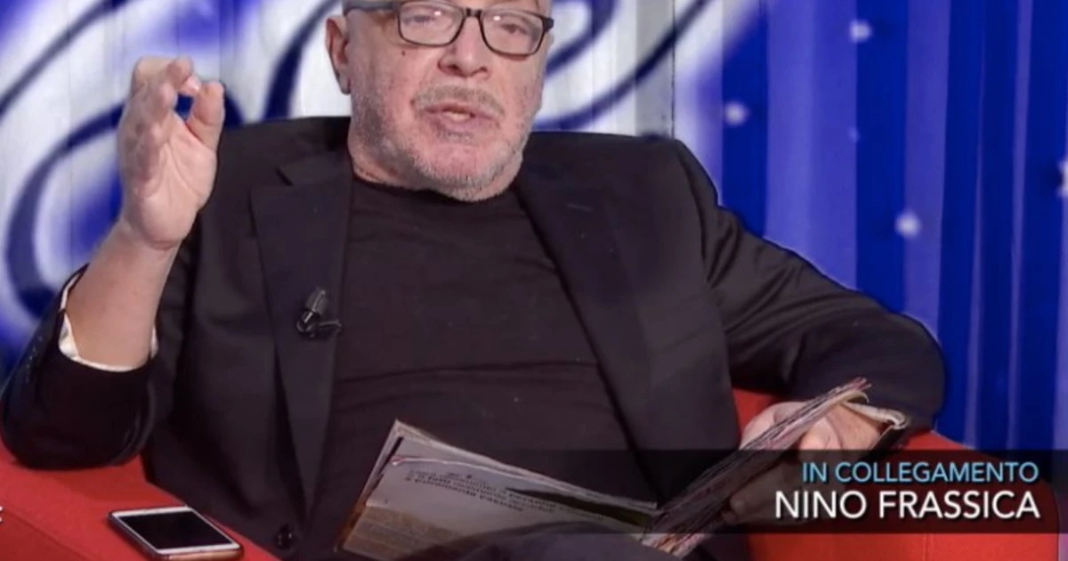 Che tempo che fa, Nino Frassica fa calare il gelo: in diretta da Fabio Fazio, conciato così