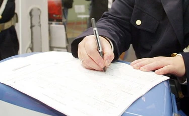 Savona, riceve una multa 4 anni dopo ma nel frattempo è morto
