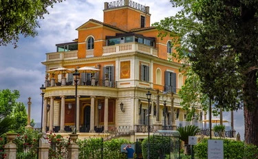 Varese, la truffa del secolo: compra una villa da 1,3 milioni. Ma non esiste...