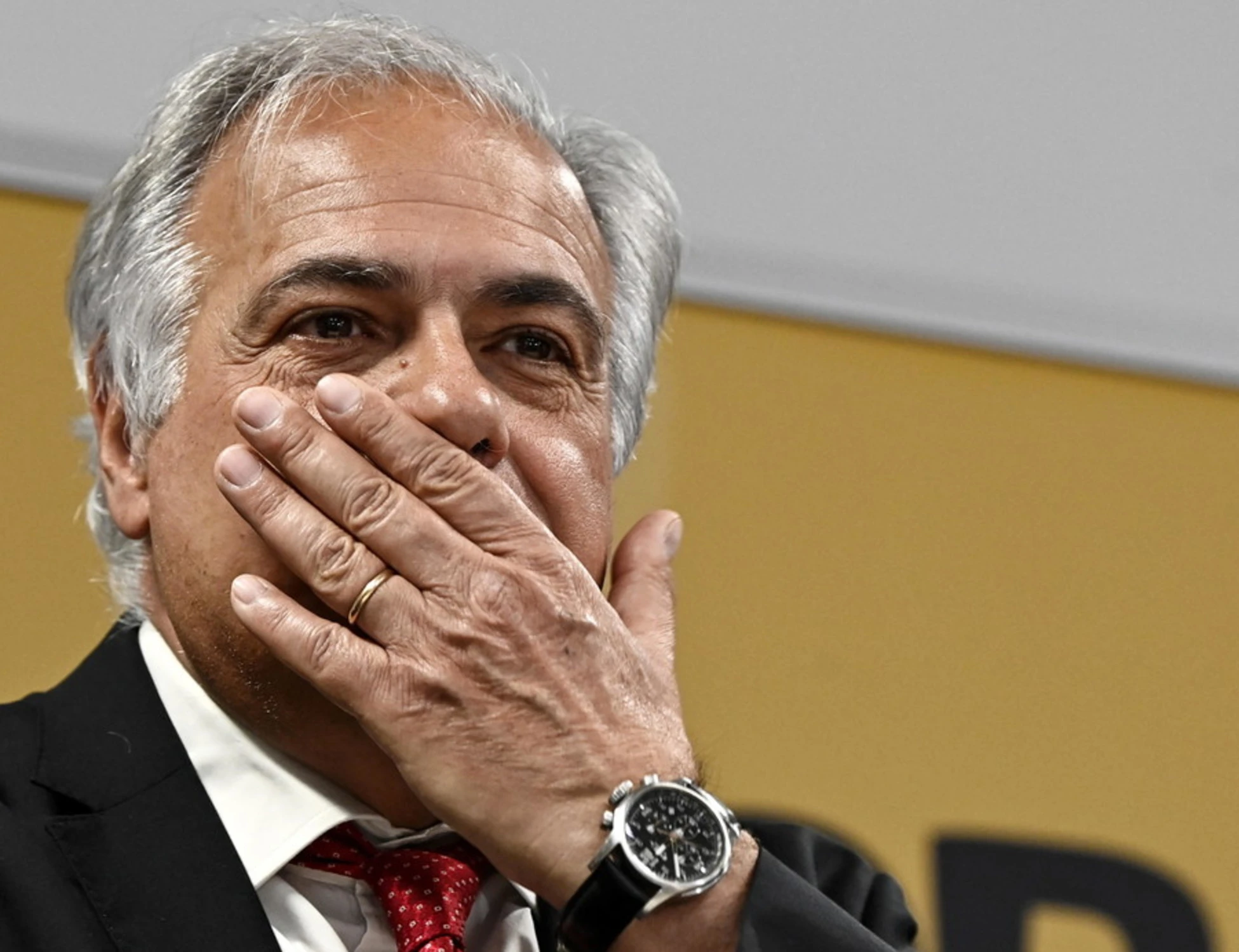 Roberto Salis, X silenzia "temporaneamente" il papà di Ilaria