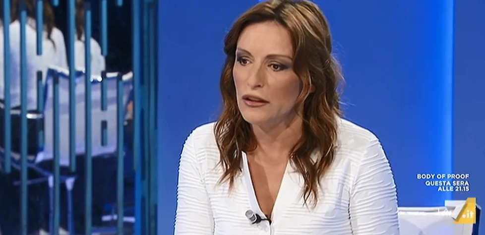 Otto e Mezzo, Lilli Gruber interrompe di continuo Lucia Borgonzoni, ma lei la mette subito al suo posto