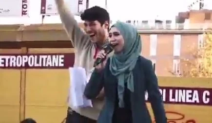 Sardine, Giorgia Meloni a Nibras: "Perché tu sei fiera di essere islamica e io non posso dirmi cristiana?"