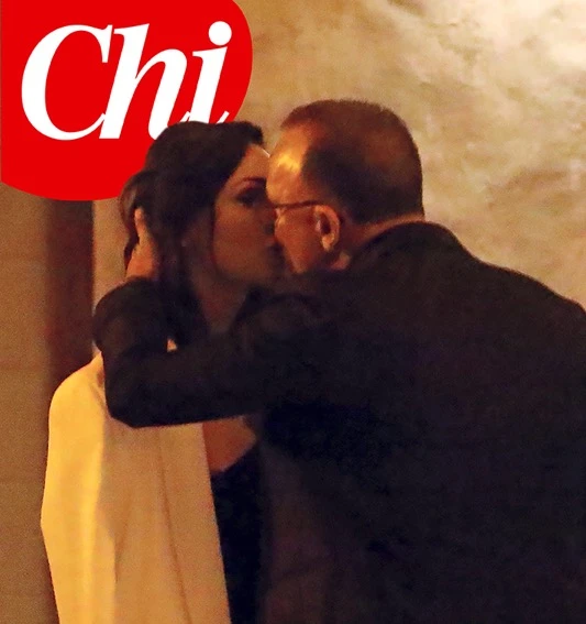 Anna Tatangelo, il gesto con Gigi D'Alessio che chiude i giochi: la foto clamorosa dei paparazzi