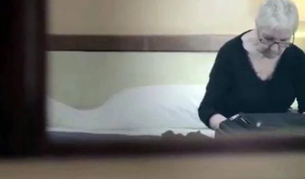Il video: "La scelta di Piera",quando l'eutanasia diventa show
