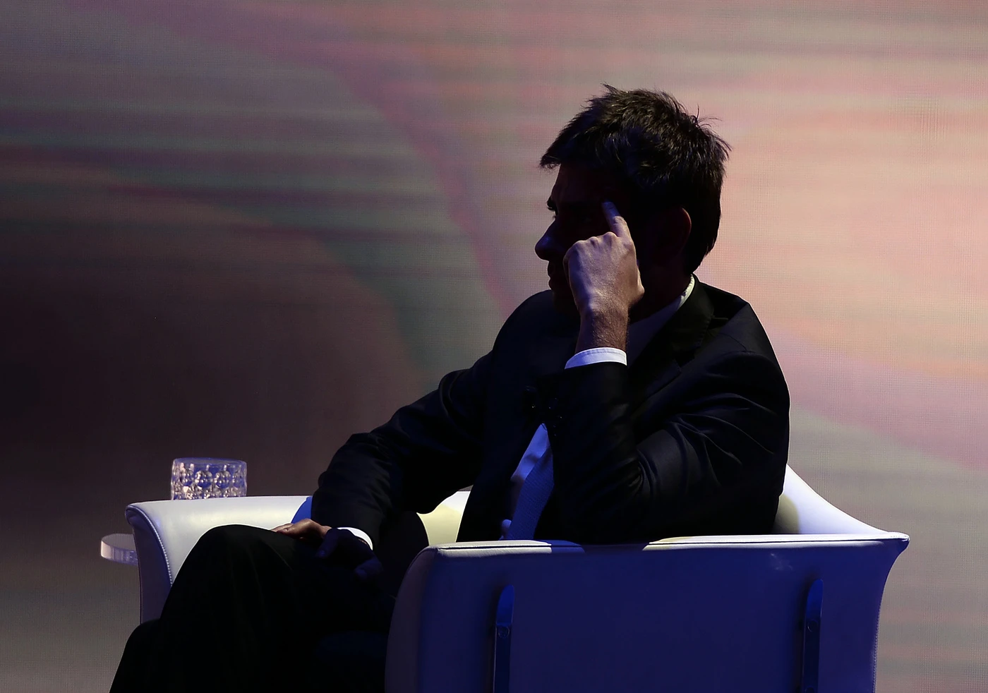 Alessandro Di Battista, lo sfogo di Paragone: "Mi sarei sentito una m***". Retroscena: il M5s è un Vietnam