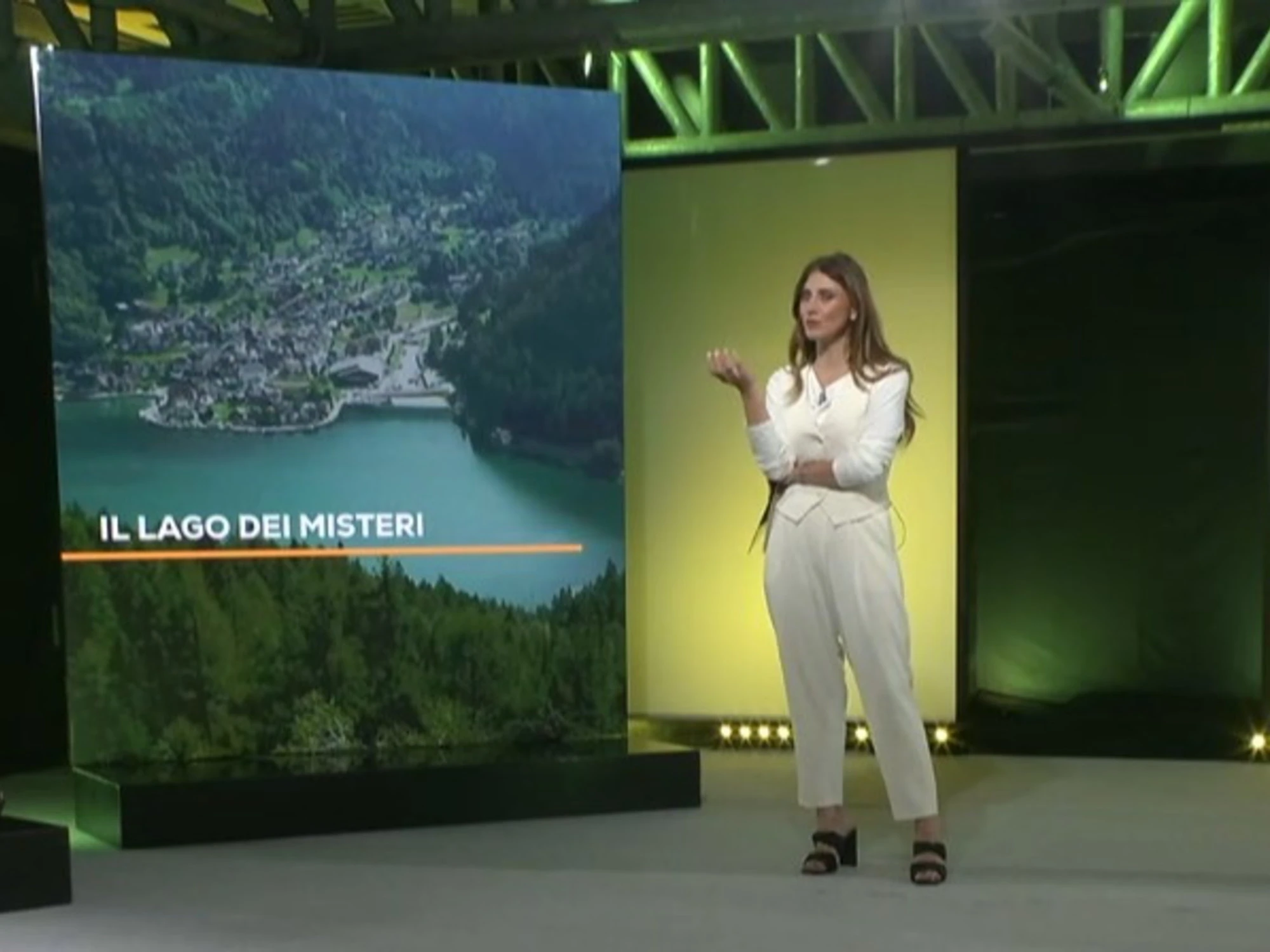 Alleghe, la scia di sangue sotto le Dolomiti: omicidi, omertà e verità svelate