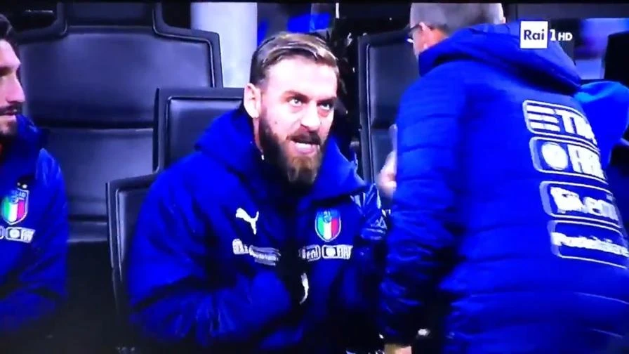 Italia, Ventura lo fa entrare e De Rossi sbotta: "Ma che mi fai giocare a fare?"