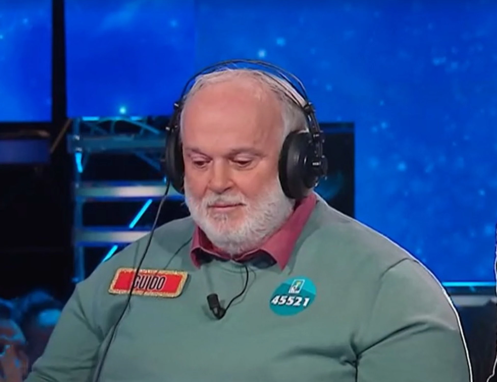 L'Eredità, "fate pena pulciari!": caos sui titoli di coda