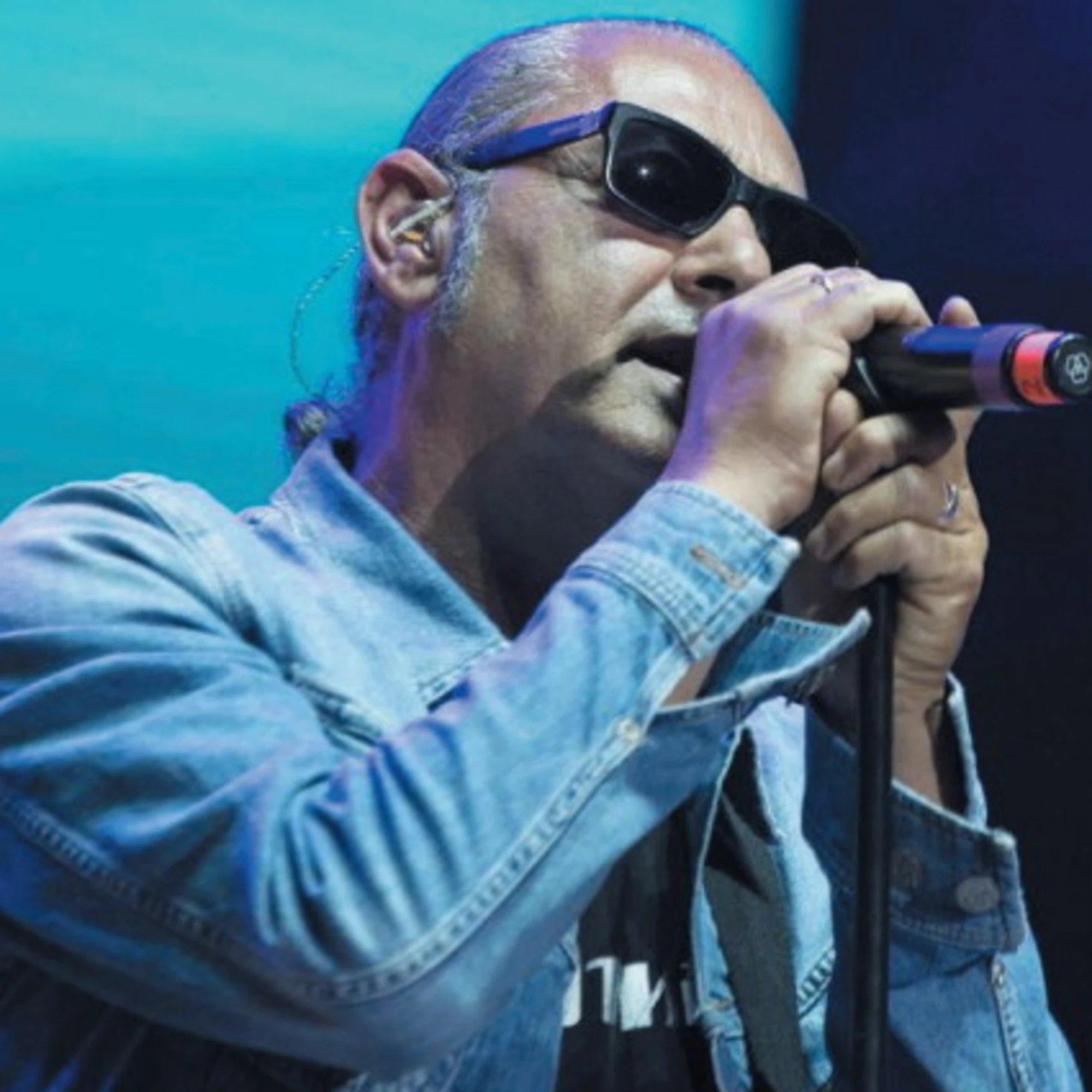 Luca Carboni si esalta ancora: più che un concerto