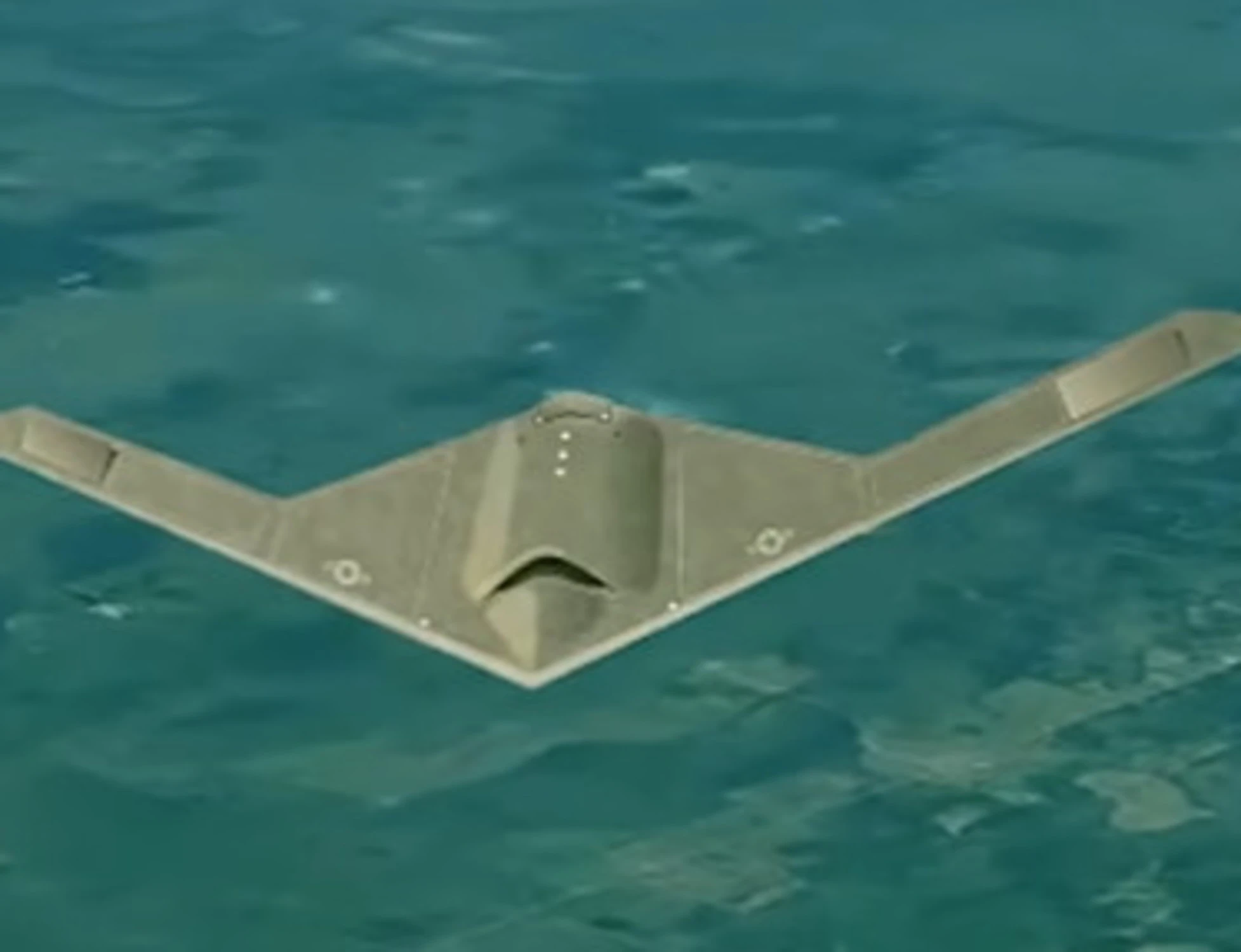 RQ-180 costretto a un atterraggio d'emergenza in Grecia: guerra, risvolti clamorosi