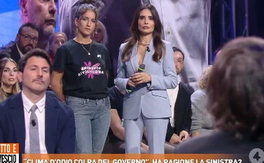 https://media.liberoquotidiano.it/jLZ6QsVOv0JWtbHl98yyTzT64McWpISBXLIjwLk8HjE/width:800/quality:90/aW1hZ2VzLzIwMjUvMTAvMjYvMTMzMjMxMjkzLTVmOWU0ZDQ0LTcwNmEtNGRmMS04MjBmLTIyNjBmOTE5ZmJjOS5qcGc.webp