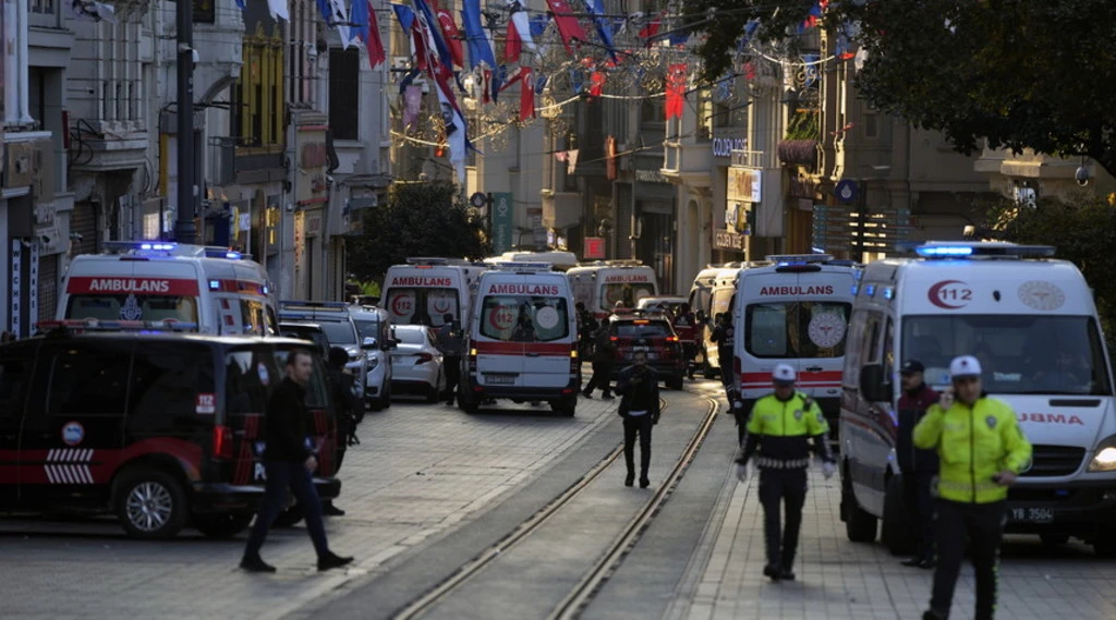 Turchia, attacco al ministero degli Interni: "Un terrorista si è fatto esplodere"