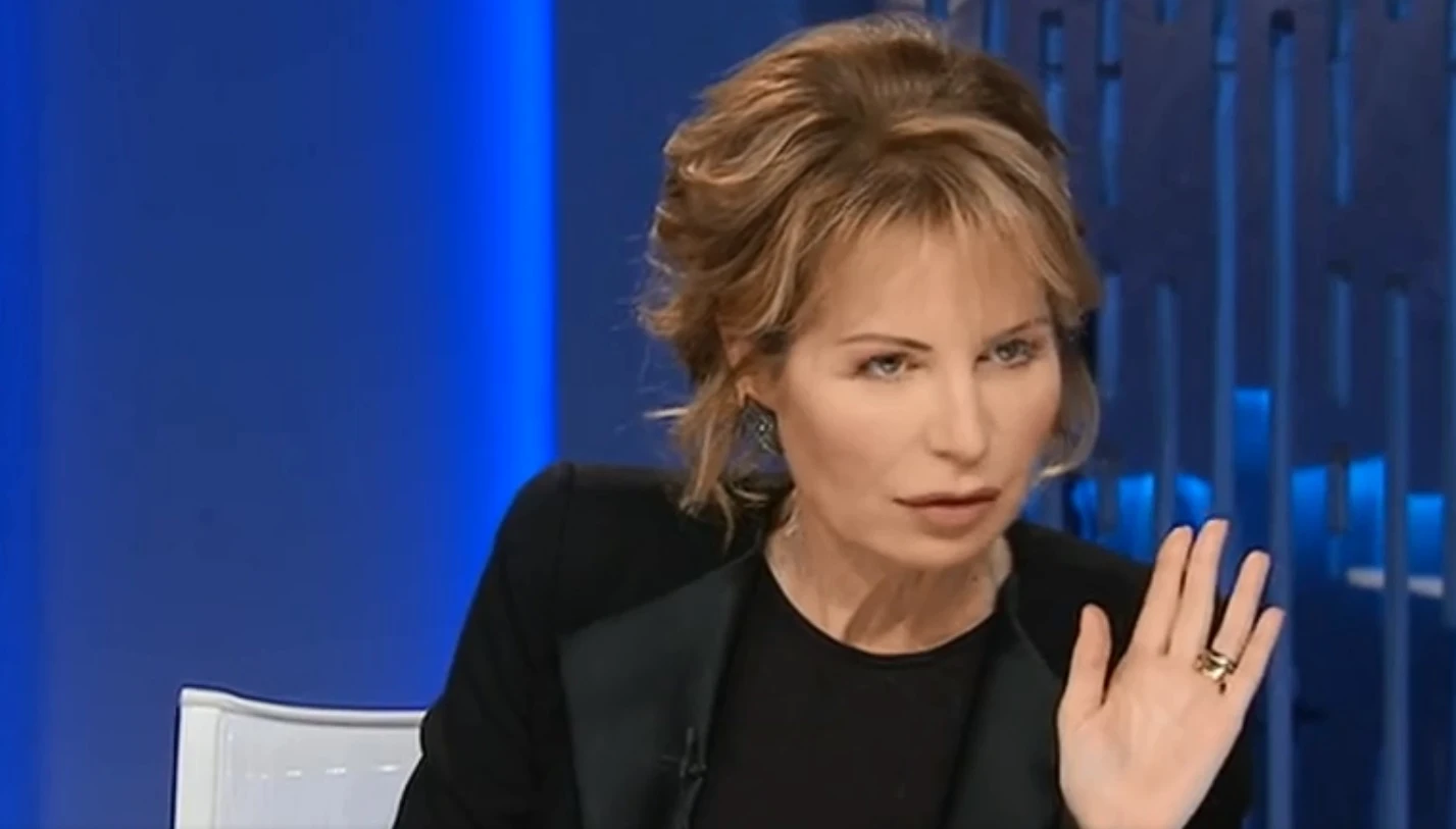 Otto e Mezzo, Elena Fattori sconvolge Lilli Gruber: soldi e magheggi, demolisce Davide Casaleggio