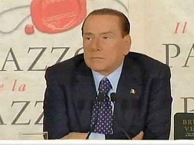 Berlusconi: "Se Monti candidato dei moderati pronto a ritirarmi"