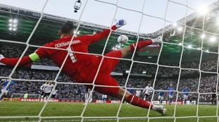 Gigio Donnarumma, Al Khelaifi: "Titolare? Certe cose le sappiamo io e lui"