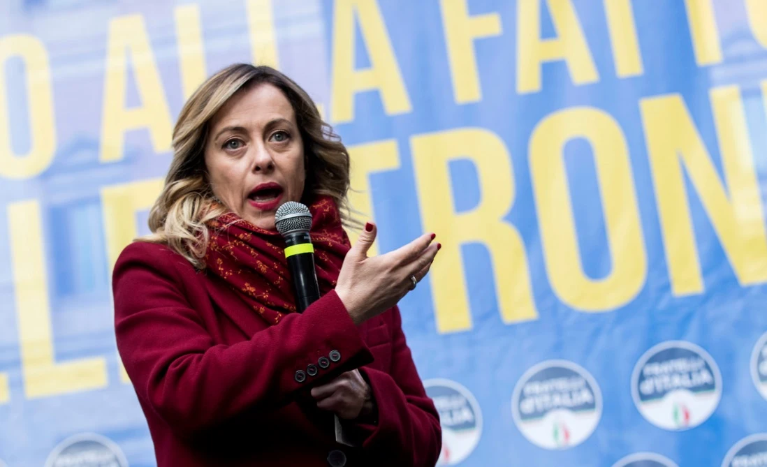 Giorgia Meloni manda sotto il governo alla Camera: passa la sua mozione contro il Global Contact
