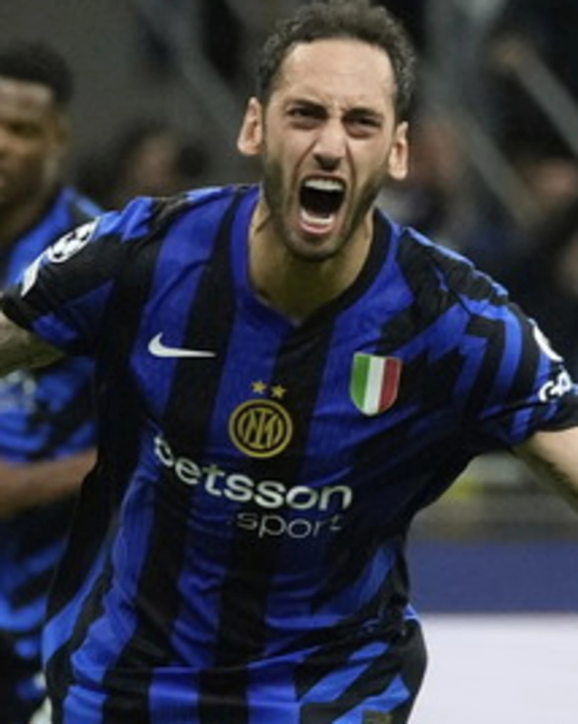 Calhanoglu, bordata a Lautaro: "Rispetto a senso unico?", Inter nel caos