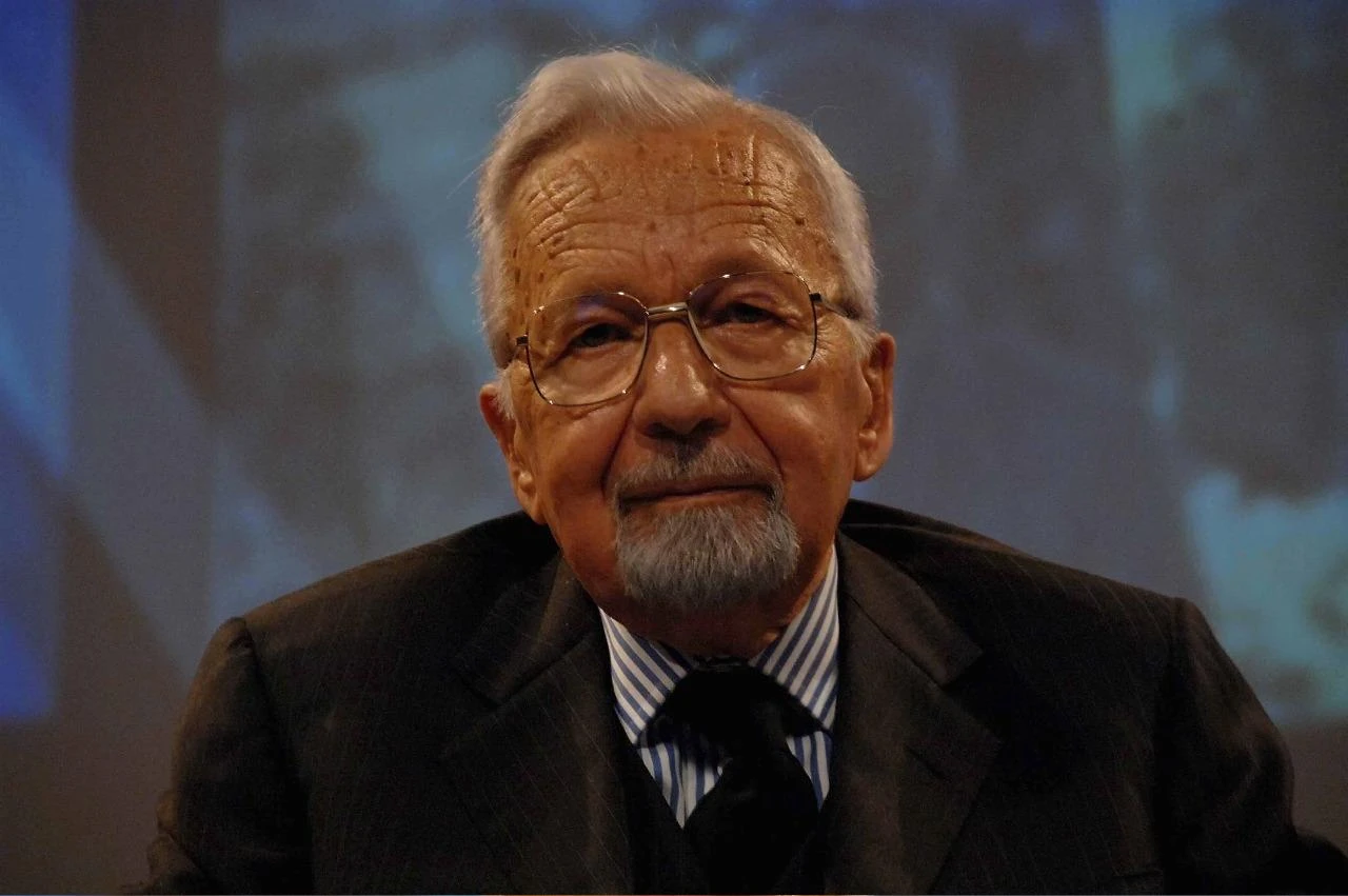 Camerata Licio Gaelli, la sua scelta molto particolare: cosa ha voluto all&apos;interno della sua tomba