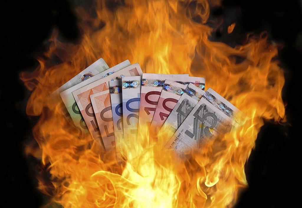Fitch, Banca Carige? &quot;Altissimo rischio fallimento&quot;, il colosso italiano a rischio-crac