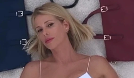 Alessia Marcuzzi e gli alieni: "Il mio contatto con un ufo", non sta assolutamente scherzando