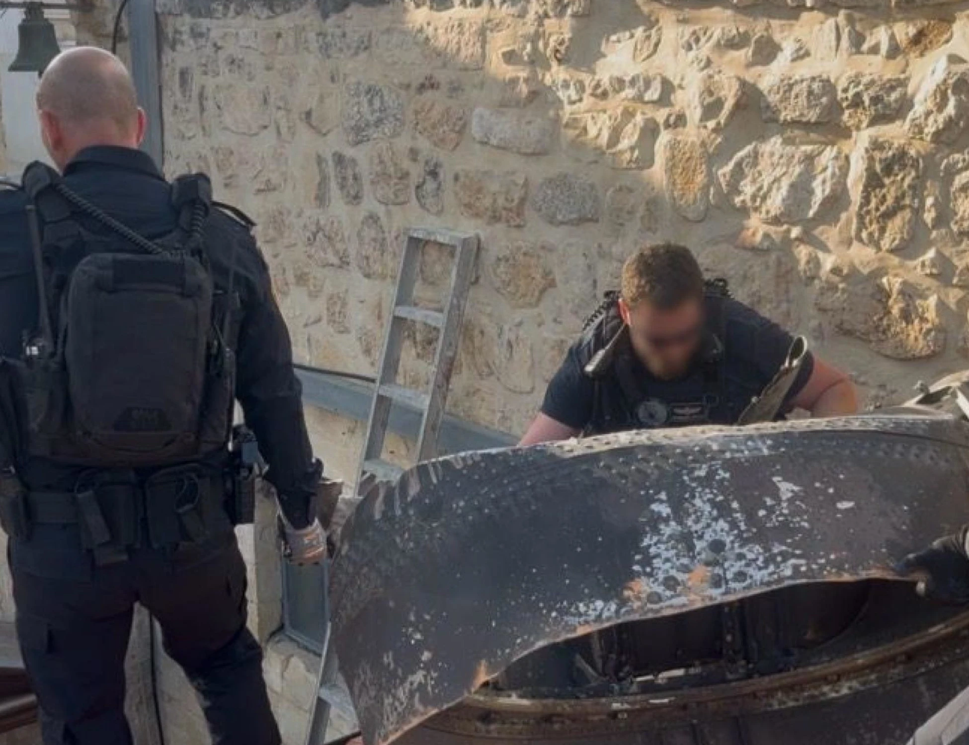 Pizzaballa, "la polizia incontrerà il cardinale per trovare soluzioni": anche Netanyahu apre