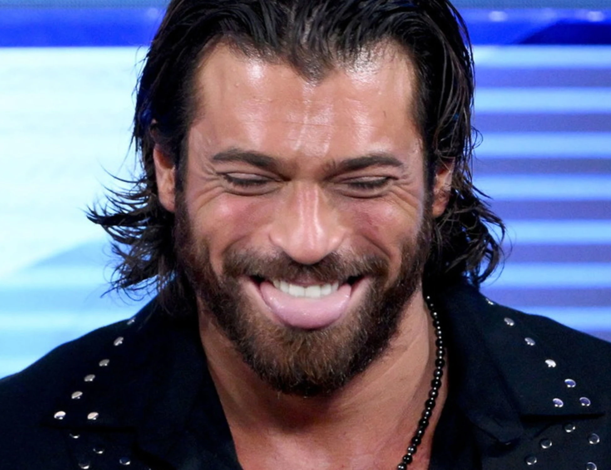 Sanremo 2026, Carlo Conti: le parole sullo share. I timori dI Can Yaman: "Quanto sudore..."