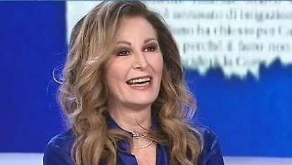 Daniela Santanchè ridicolizza Roberto Saviano: "E si ostinano a chiamarlo intellettuale"