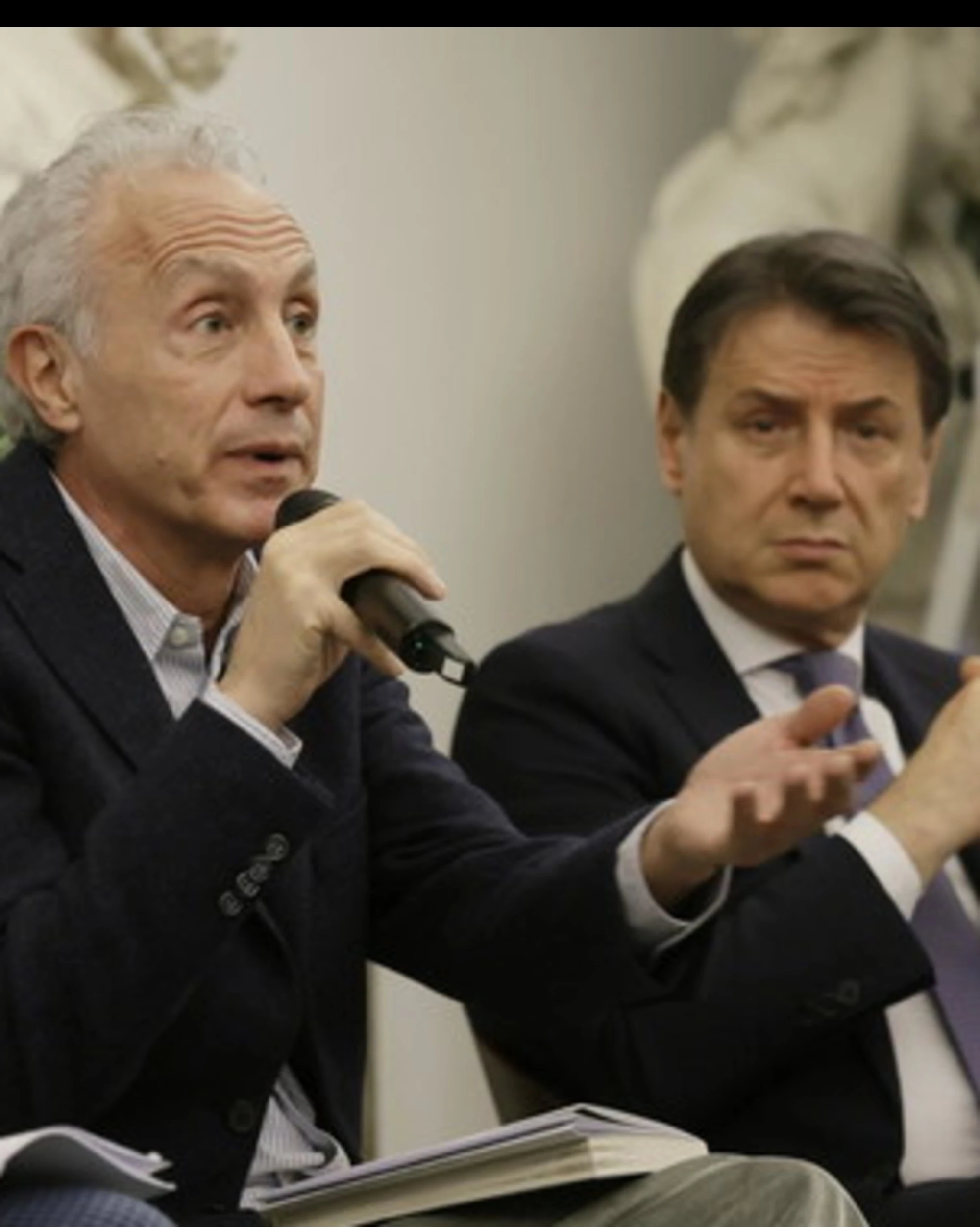 Il Travaglio di Conte: le super-bufale e l'ultima sparata del Fatto sul governo