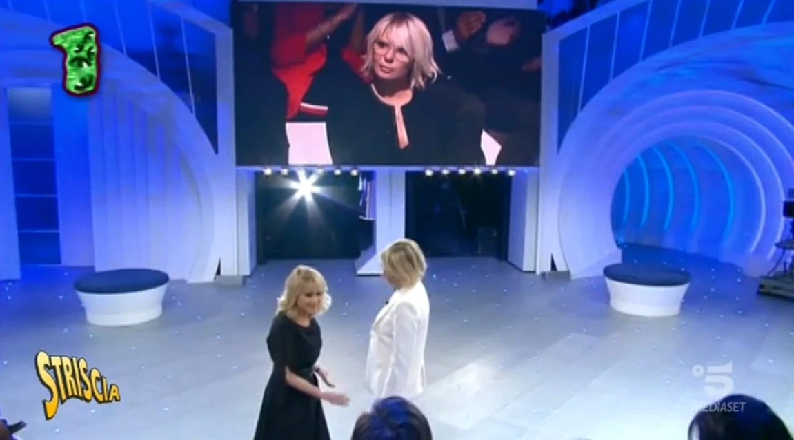 Striscia la Notizia, Luciana Littizzetto a C'è posta per te: battuta-choc sul cu*** di Maria De Filippi
