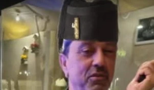 Minervino di Lecce, sindaco troppo vicino a FdI? Fez e insulti: vergogna a sinistra