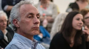 Travaglio, "telefono bollente": Dagospia, la mossa disperata per salvare Conte