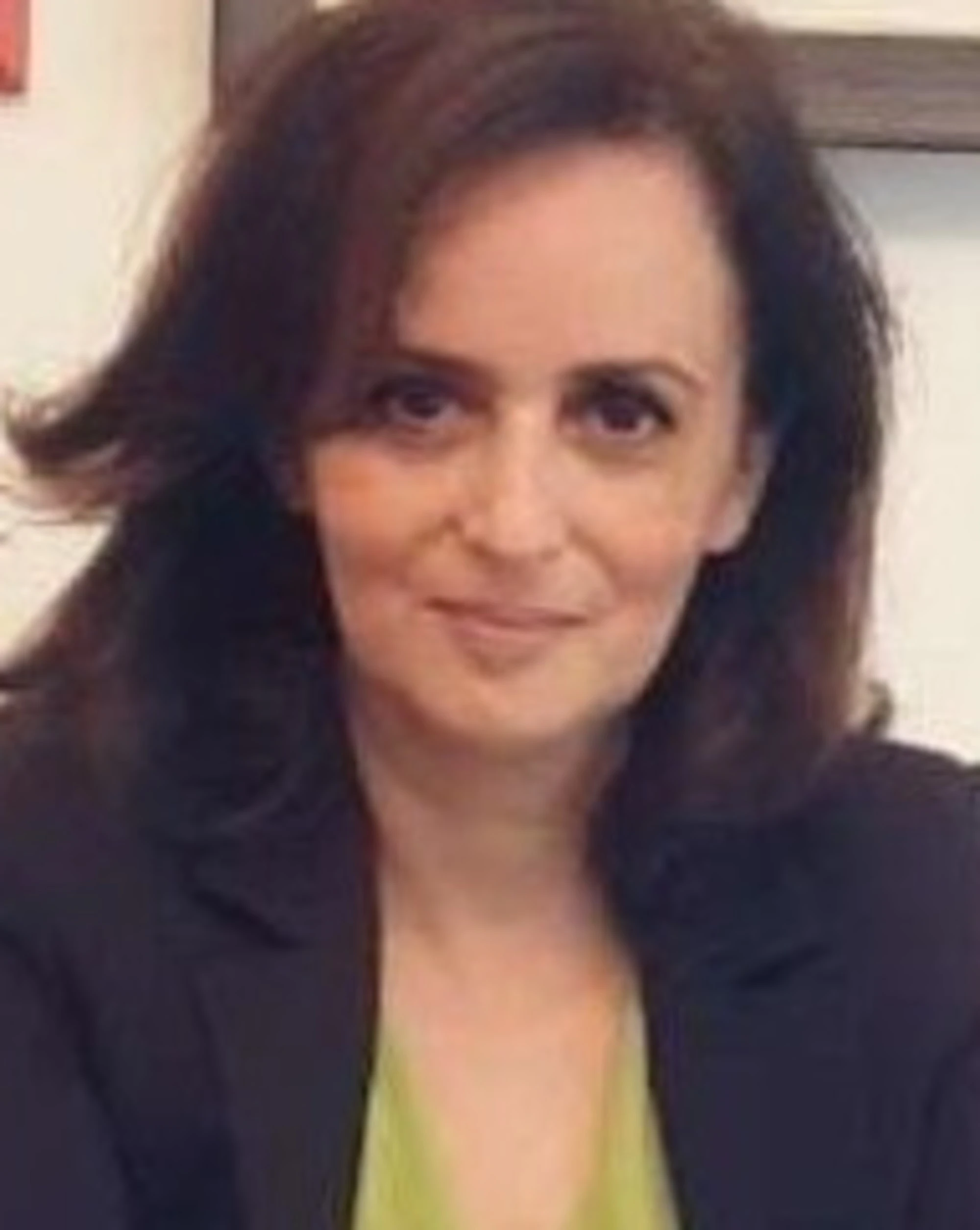 Angela Maria Bitonti, l'avvocato pro-migranti che vuole Giorgia Meloni alla sbarra
