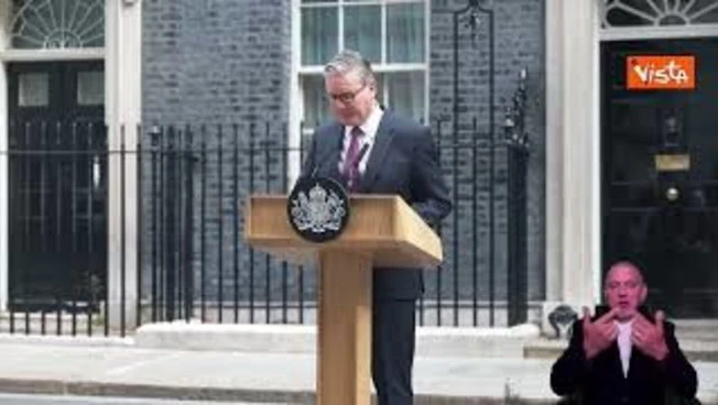 Premier britannico Starmer annuncia le dimissioni: Ora sarò il miglior padre e il miglior marito