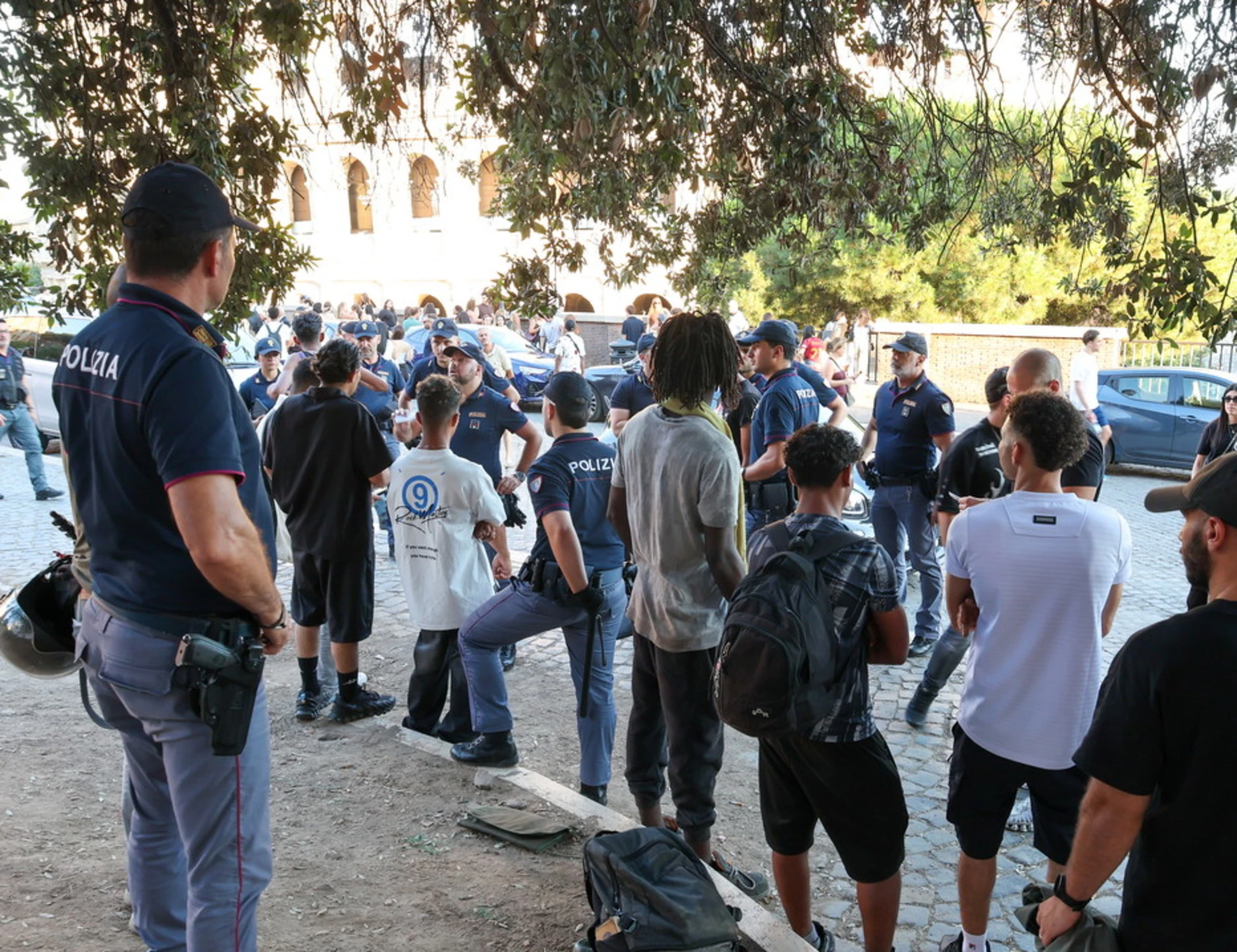 Maranza, chi rischia di non prendere la cittadinanza: su Libero di oggi la nuova proposta di legge del governo Meloni
