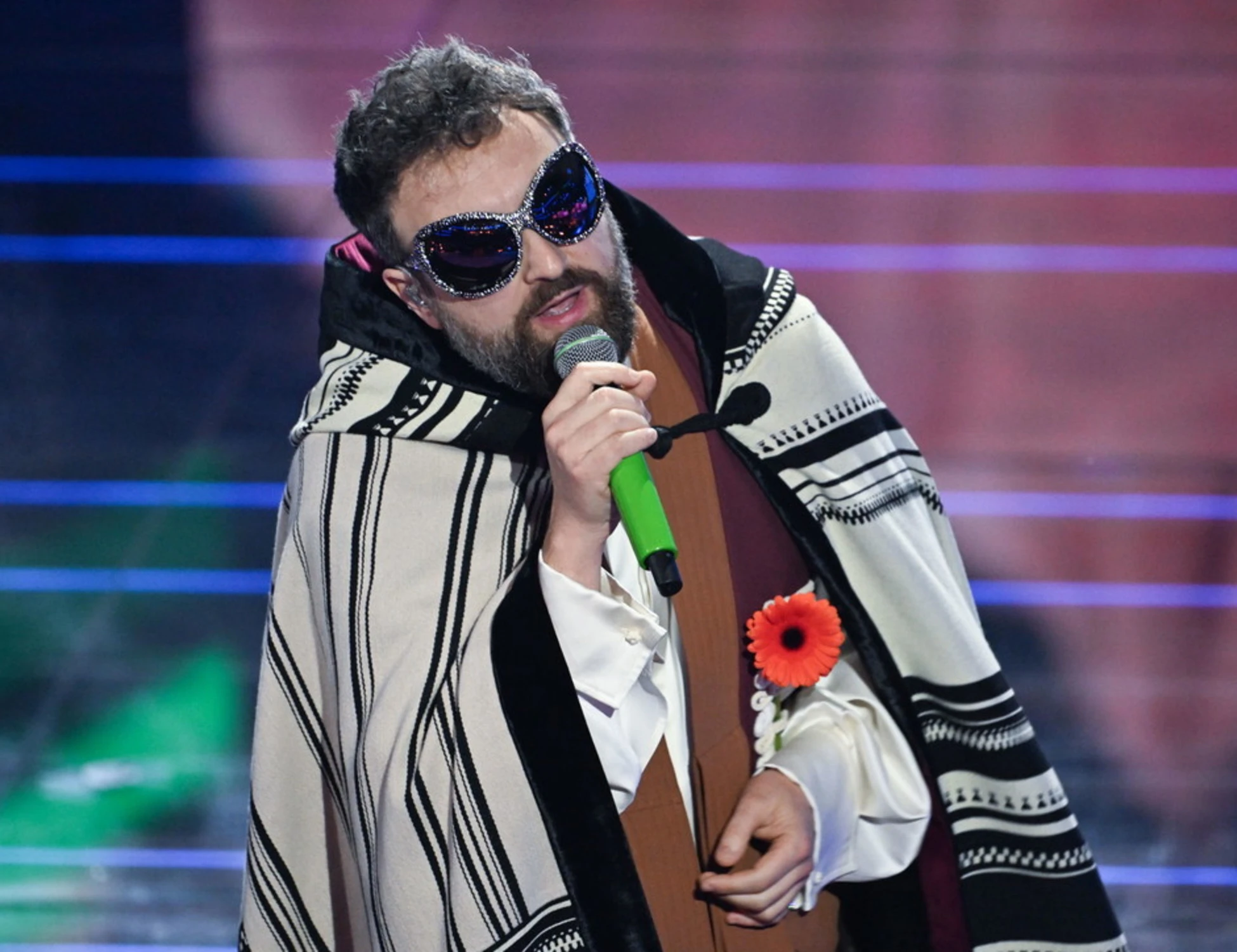 Sanremo 2026, "pubblicità occulta": scoppia il caso all'Ariston