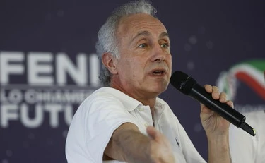 Giorgia Meloni, il delirio sul "Fatto Quotidiano": "Chi la vota ha il cervello rettiliano"