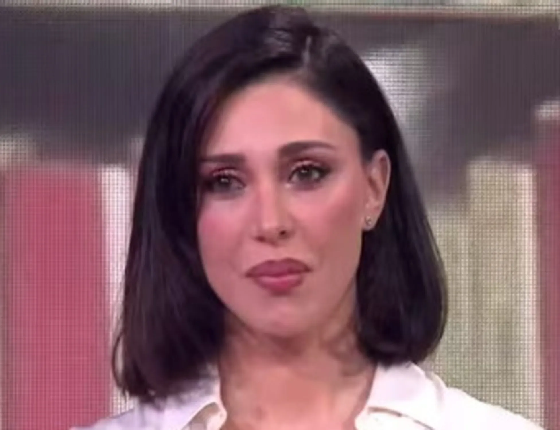 Belen Rodriguez, la minaccia: "Chi risponderà nelle sedi opportune"