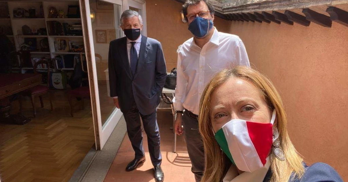Giorgia Meloni, la "frase rubata" da Osho su Berlusconi: "La patata, lo ho convinto così"